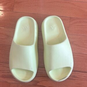 Yeezy Adidas Slides